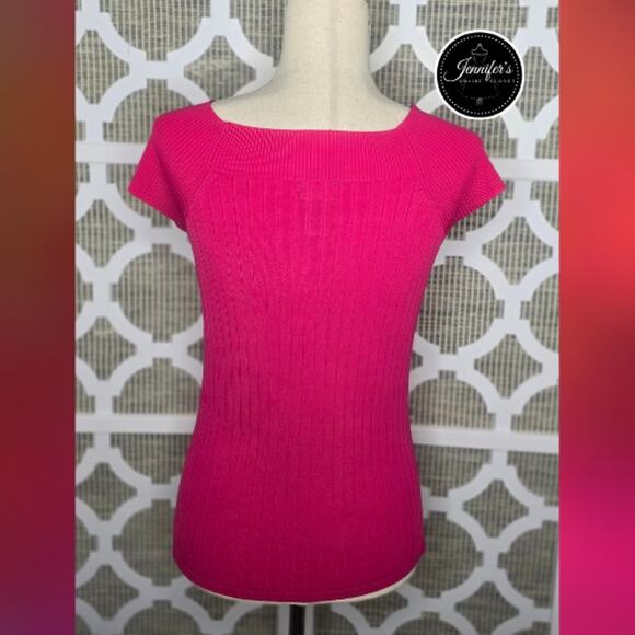 Rafaella Fuchsia Ribbed Boat Neckline and Shoulders Sweater Top Size Medium - Picture 8 of 11
